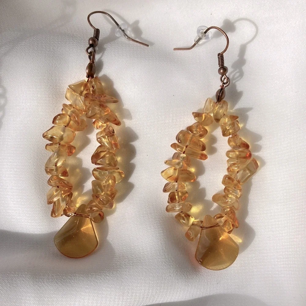 Amber Glass Chip Earrings - Picture 3 of 4